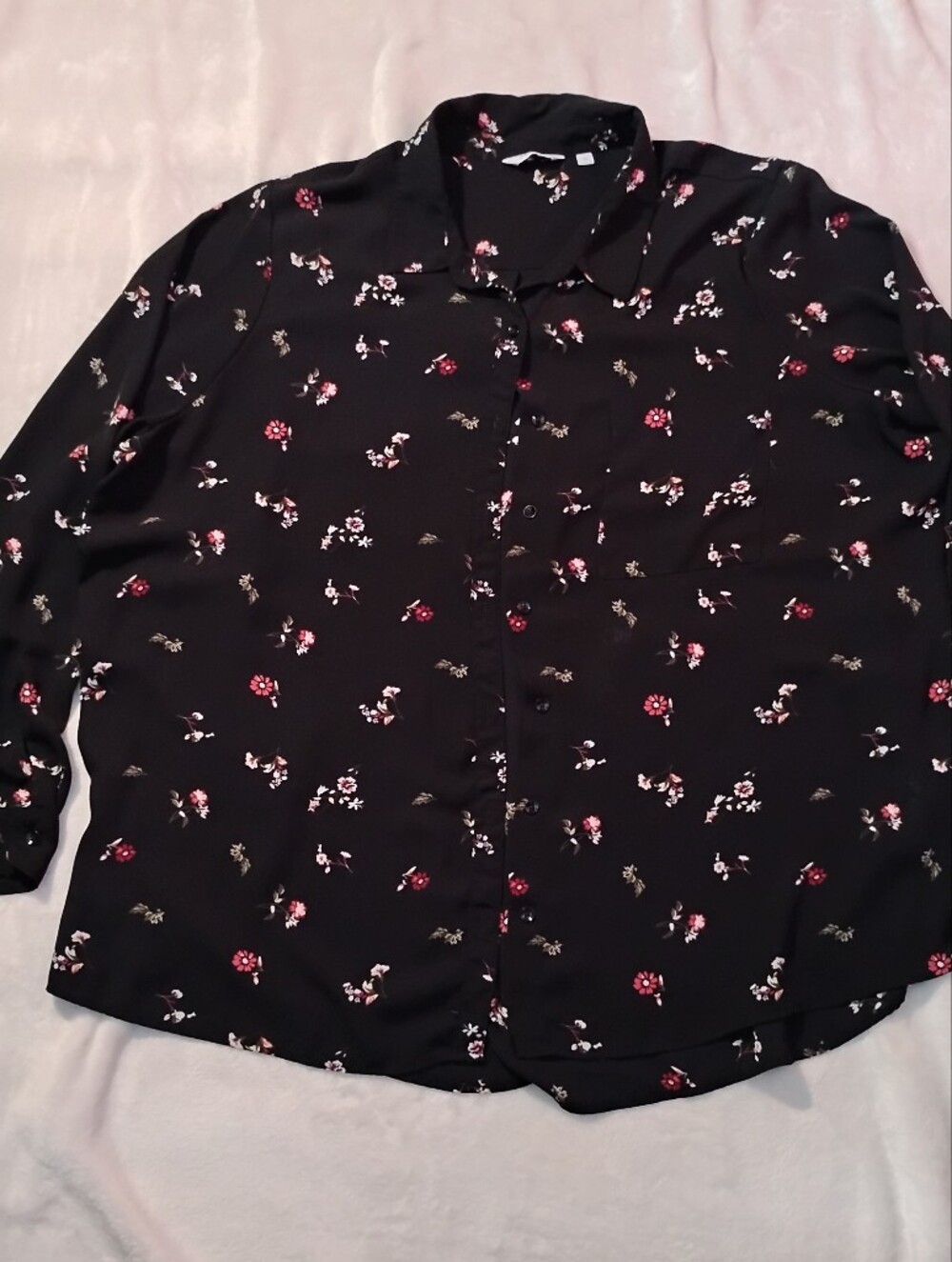 Reitmans  2X Ladies Black Floral Button-Up Blouse